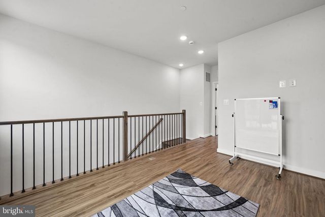4966 LACHLAN MEWS, Alexandria, VA 22304