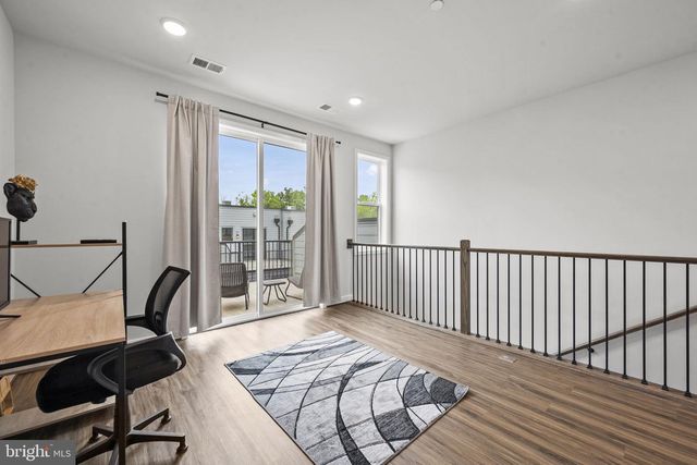 4966 LACHLAN MEWS, Alexandria, VA 22304