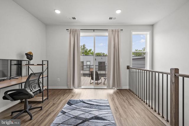 4966 LACHLAN MEWS, Alexandria, VA 22304