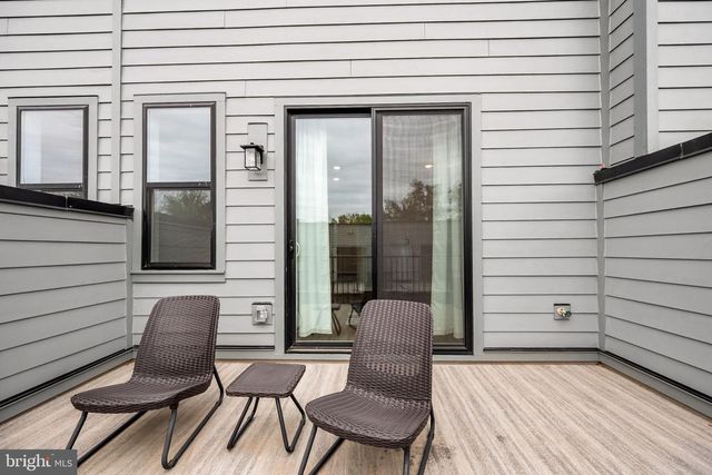 4966 LACHLAN MEWS, Alexandria, VA 22304