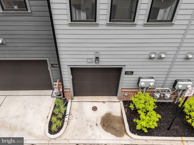 4966 LACHLAN MEWS, Alexandria, VA 22304