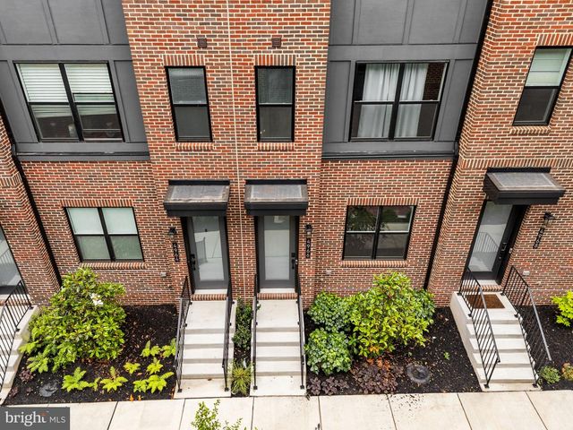 4966 LACHLAN MEWS, Alexandria, VA 22304