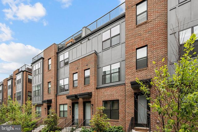 4966 LACHLAN MEWS, Alexandria, VA 22304