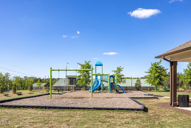 1869 Blue Jay Point, Apex, NC 27502