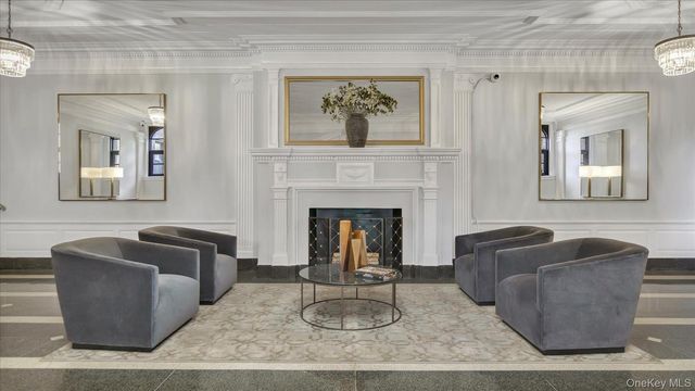 21 Barstow Road 6C, Great Neck, NY 11021