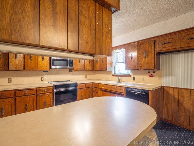 350 SW 4th Street, Krebs, OK 74554