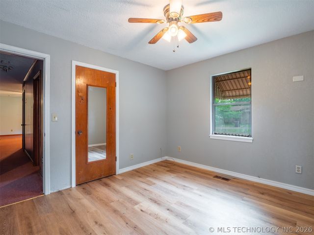 350 SW 4th Street, Krebs, OK 74554