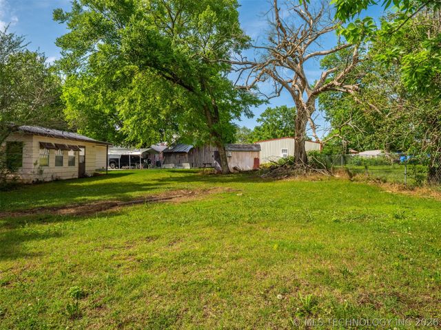350 SW 4th Street, Krebs, OK 74554
