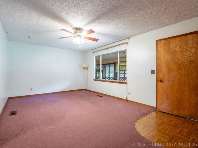 350 SW 4th Street, Krebs, OK 74554