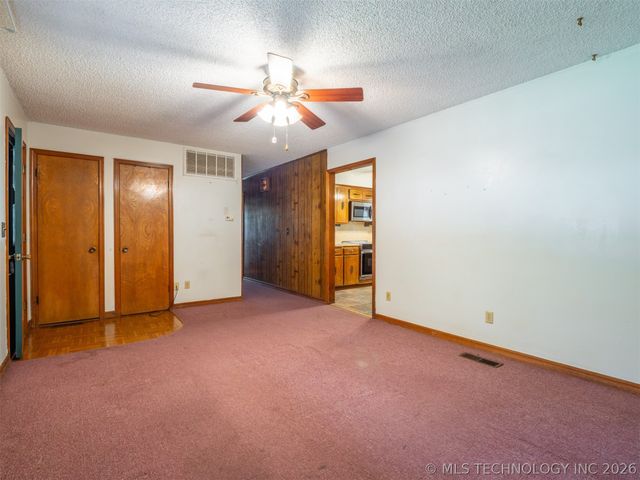 350 SW 4th Street, Krebs, OK 74554
