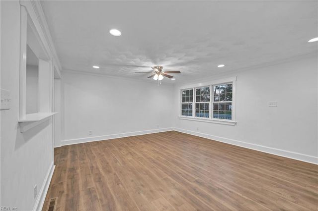 113 Westonia RD, Chesapeake, VA 23323