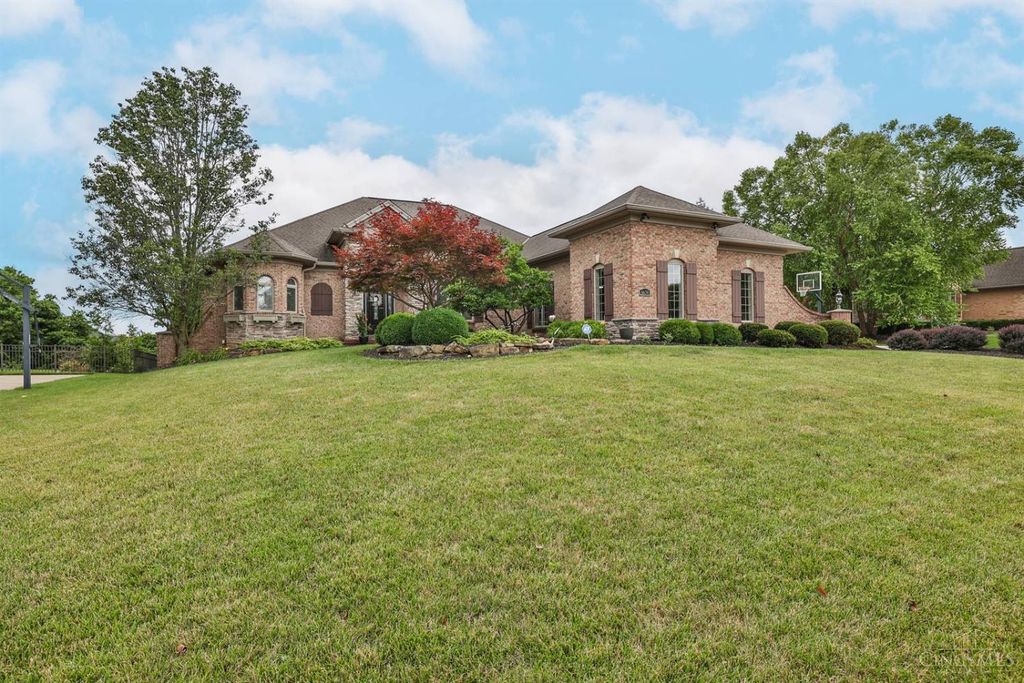 6674 Southampton Lane, West Chester, OH 45069