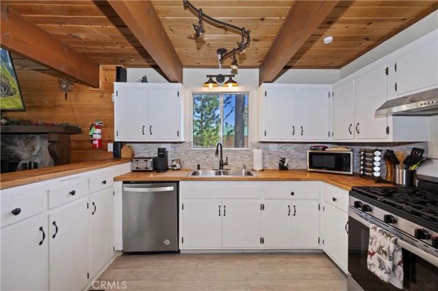 551 Conklin Road, Big Bear Lake, CA 92315