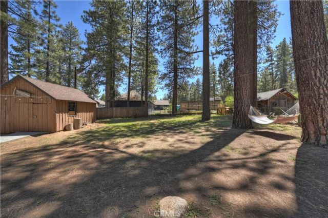 551 Conklin Road, Big Bear Lake, CA 92315