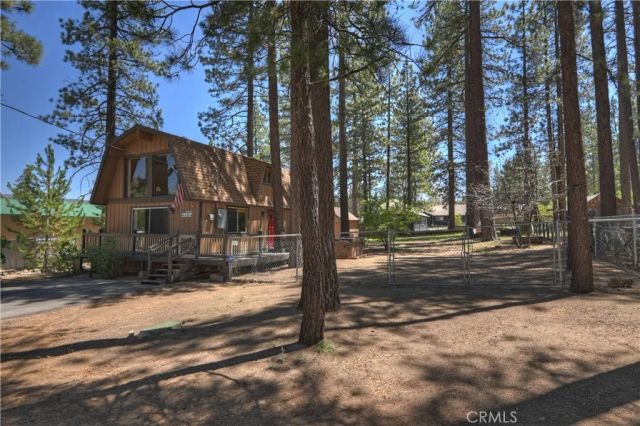 551 Conklin Road, Big Bear Lake, CA 92315