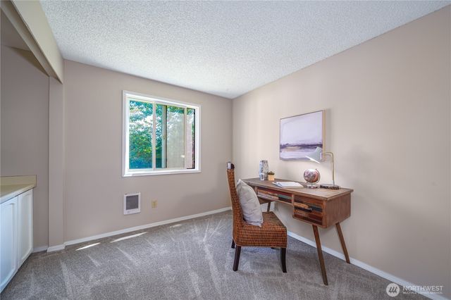 7301 N Skyview Place #B201, Tacoma, WA 98406