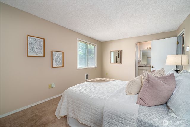 7301 N Skyview Place #B201, Tacoma, WA 98406