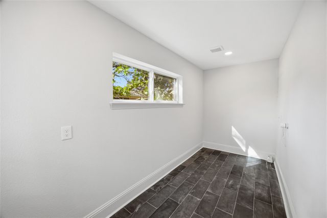 6116 E University Boulevard, Dallas, TX 75214