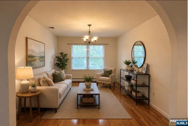 108 Parkview Drive, Teaneck, NJ 07666