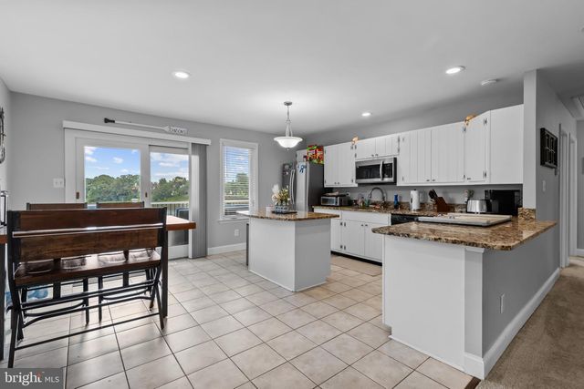 7580 BEACH DR, Pasadena, MD 21122