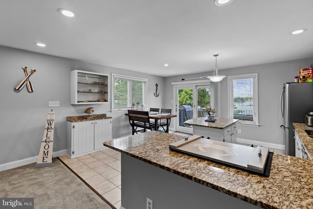 7580 BEACH DR, Pasadena, MD 21122