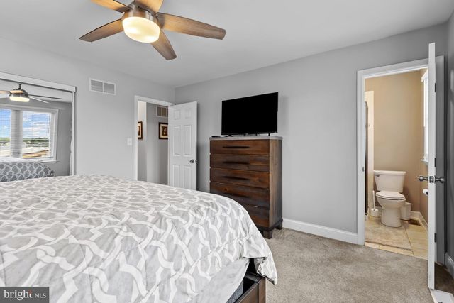 7580 BEACH DR, Pasadena, MD 21122