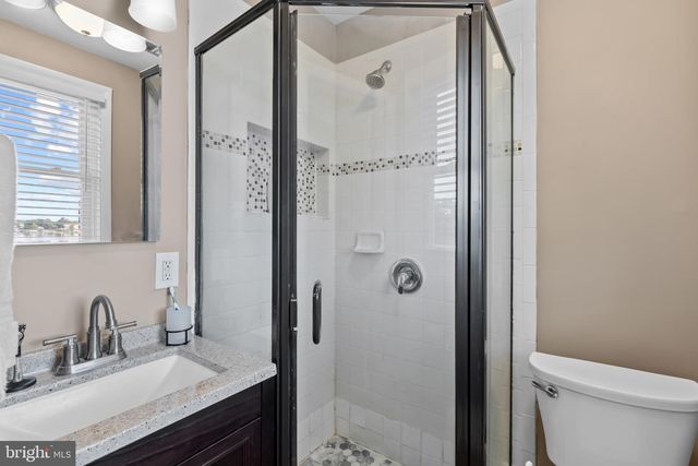 7580 BEACH DR, Pasadena, MD 21122