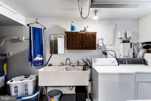 7580 BEACH DR, Pasadena, MD 21122