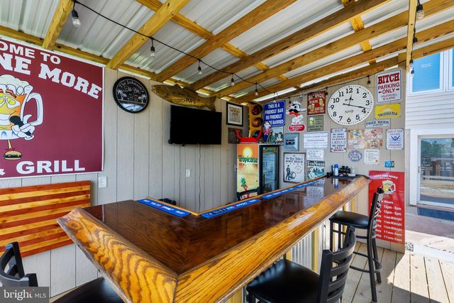 7580 BEACH DR, Pasadena, MD 21122