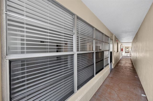 4780 COVE CIRCLE STREET 103, St Petersburg, FL 33708