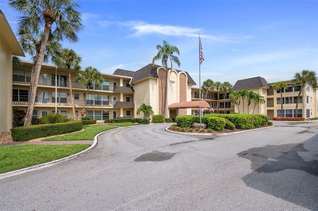 4780 COVE CIRCLE STREET 103, St Petersburg, FL 33708
