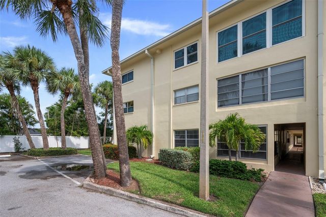 4780 COVE CIRCLE STREET 103, St Petersburg, FL 33708