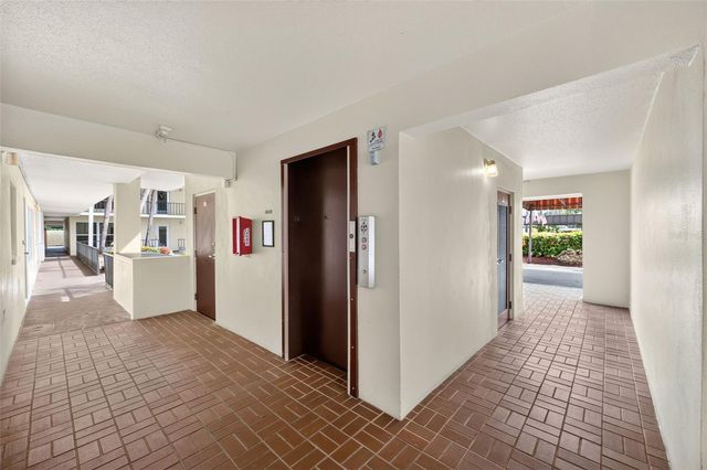 4780 COVE CIRCLE STREET 103, St Petersburg, FL 33708