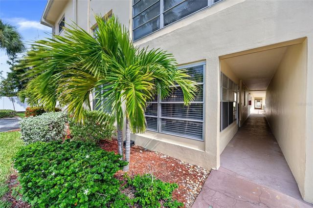 4780 COVE CIRCLE STREET 103, St Petersburg, FL 33708
