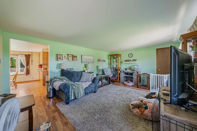 N8053 HICKORY ROAD, Bear Creek, WI 54922
