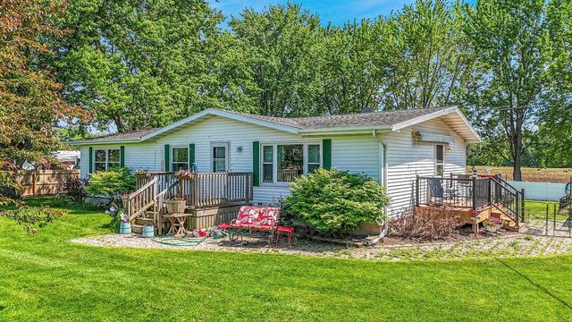 N8053 HICKORY ROAD, Bear Creek, WI 54922