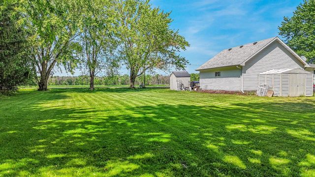 N8053 HICKORY ROAD, Bear Creek, WI 54922