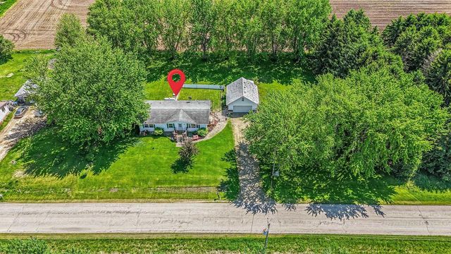 N8053 HICKORY ROAD, Bear Creek, WI 54922