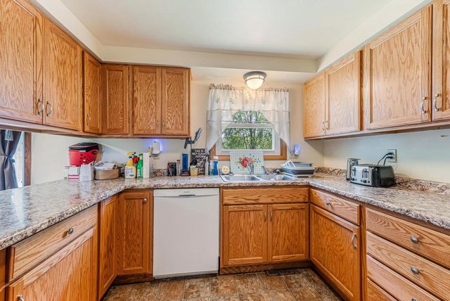 N8053 HICKORY ROAD, Bear Creek, WI 54922