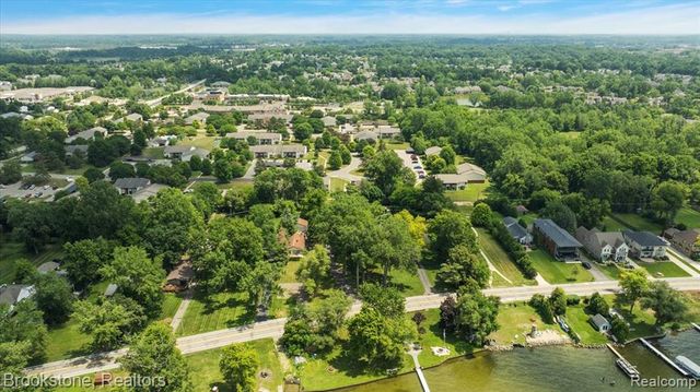 1167 E Lake Drive, Novi, MI 48377