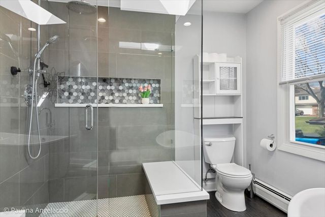 48 W Brentwood Drive, Palatine, IL 60074