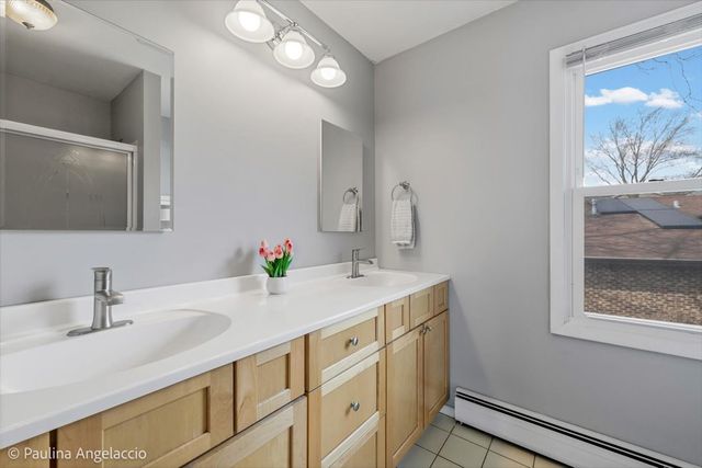 48 W Brentwood Drive, Palatine, IL 60074