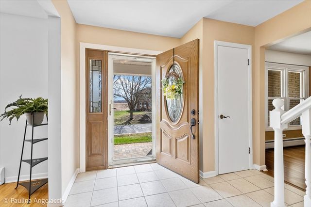 48 W Brentwood Drive, Palatine, IL 60074