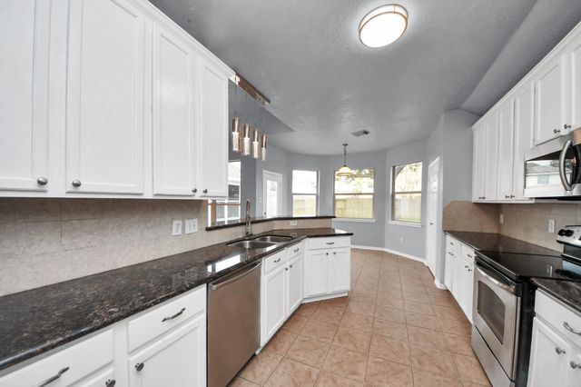 9711 Andrews Lane, Missouri City, TX 77459