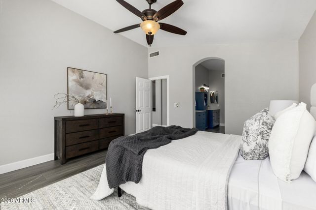 1021 W HEARNE Way, Gilbert, AZ 85233