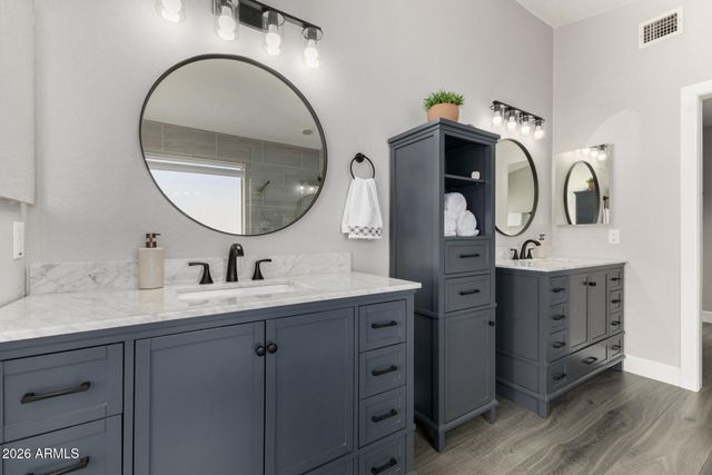 1021 W HEARNE Way, Gilbert, AZ 85233