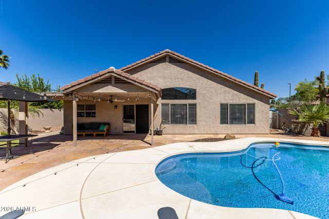 1021 W HEARNE Way, Gilbert, AZ 85233