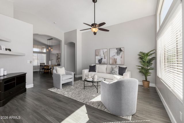 1021 W HEARNE Way, Gilbert, AZ 85233