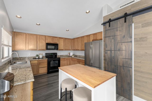 1021 W HEARNE Way, Gilbert, AZ 85233