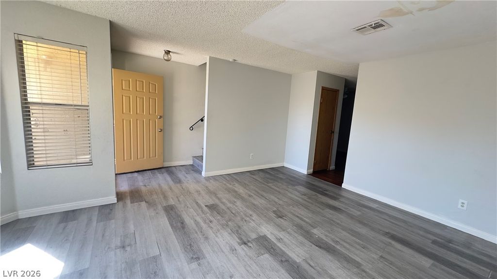 543 KRISTIN Lane, Henderson, NV 89011 — photo 4